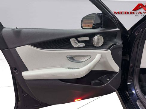 Used 2022 Mercedes-Benz E 350 4MATIC Sedan image 17