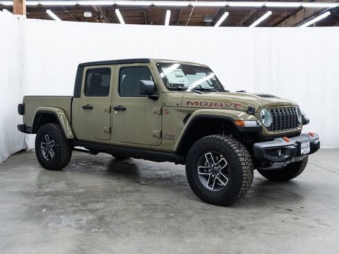 New 2026 Jeep Gladiator Mojave image 1