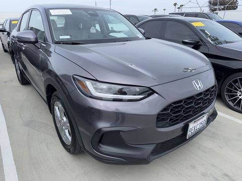 Used 2023 Honda HR-V LX image 3