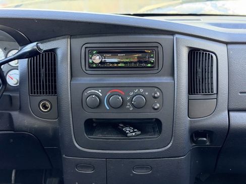 Used 2004 Dodge Ram 1500 Truck SLT w/ Quad Cab Value Group image 19