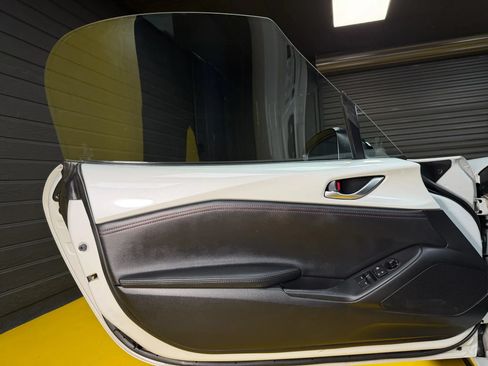 Used 2016 MAZDA MX-5 Miata Club RWD image 23