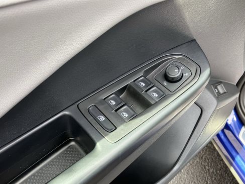 Used 2024 Volkswagen Taos SE AWD/4WD image 15