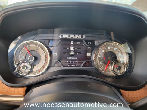 Used 2022 RAM 2500 Limited image 27