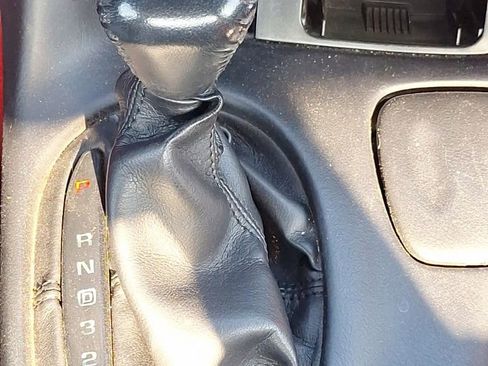 Used 2004 Chevrolet Corvette Base w/ Preferred Equipment Group image 28