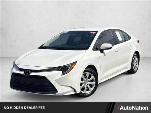 Certified 2025 Toyota Corolla LE FWD image 1