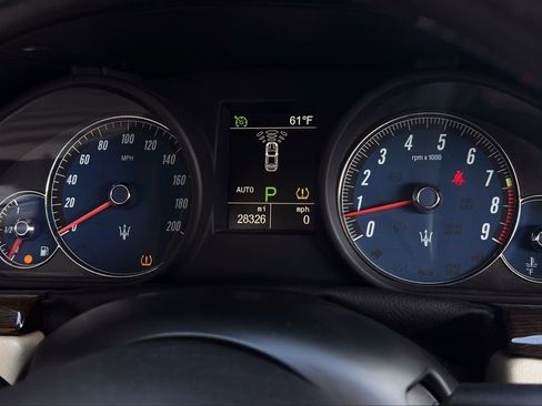 Used 2011 Maserati GranTurismo Convertible image 15