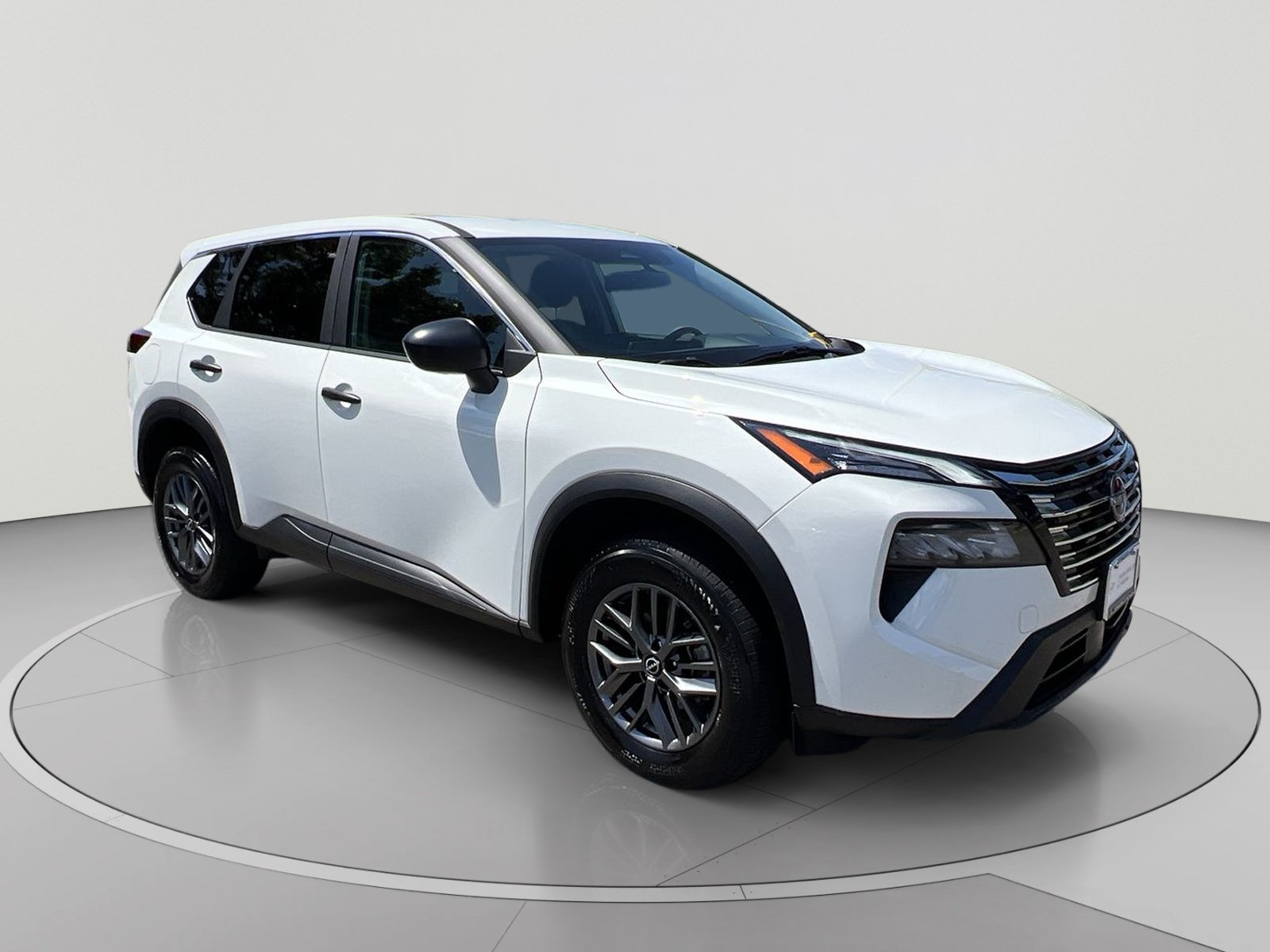 Used 2025 Nissan Rogue S AWD/4WD image 7