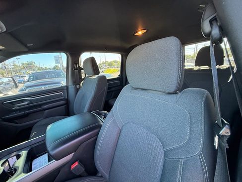 Used 2019 RAM 1500 Big Horn AWD/4WD image 14