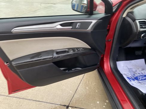 Used 2020 Ford Fusion S FWD image 19