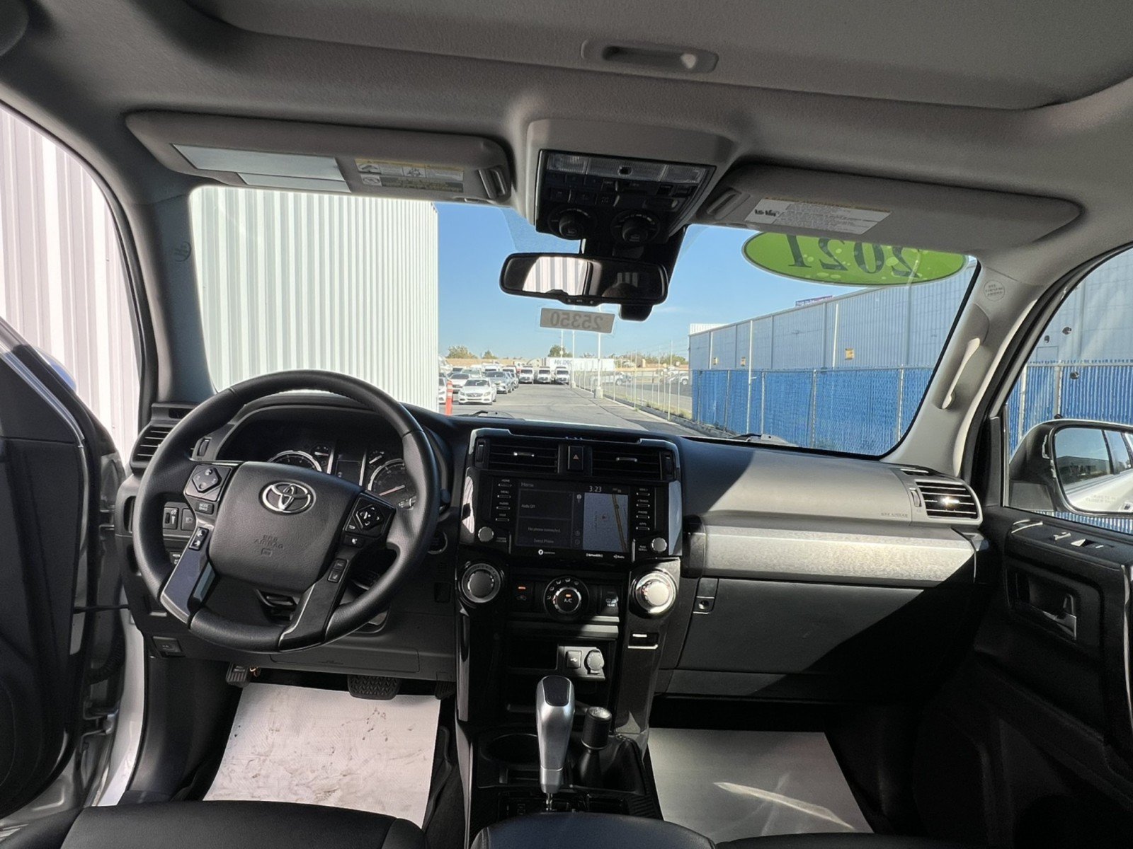 Used 2021 Toyota 4Runner TRD Off-Road Premium w/ Moonroof Package AWD/4WD image 17