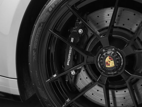 Certified 2025 Porsche 911 Carrera GTS RWD image 19