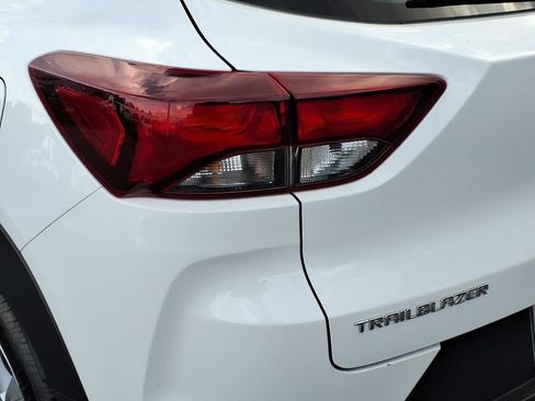 Certified 2023 Chevrolet TrailBlazer LS FWD image 8
