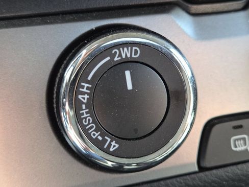 Used 2021 Toyota Tacoma SR AWD/4WD image 8