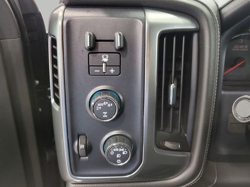 Used 2017 Chevrolet Silverado 1500 LTZ Z71 w/ Midnight Edition AWD/4WD image 10