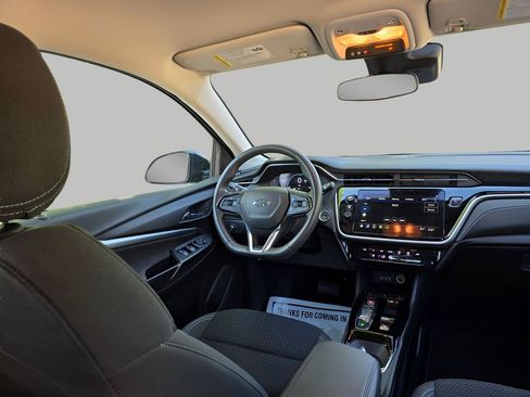 Used 2023 Chevrolet Bolt EUV LT w/ Driver Confidence Package image 9