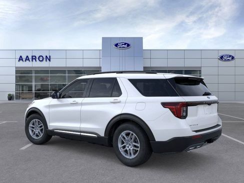 New 2025 Ford Explorer Active w/ Active Comfort Package image 4