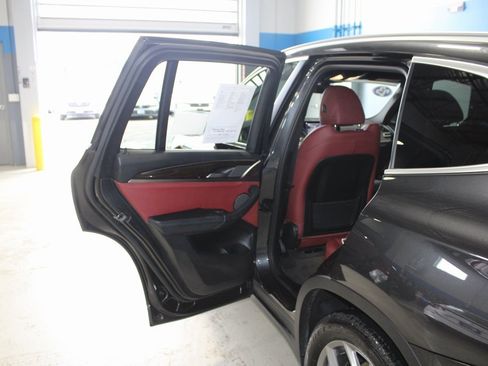 Used 2023 BMW X3 xDrive30i w/ Convenience Package image 17