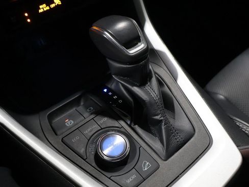 Used 2023 Toyota RAV4 Limited image 30