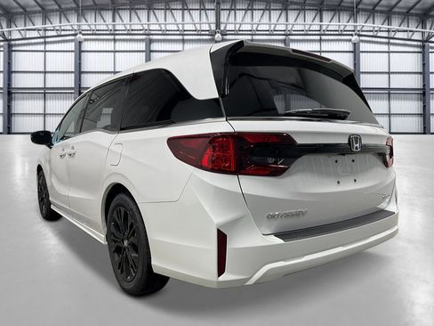 New 2026 Honda Odyssey Sport-L image 3