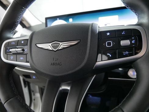 Certified 2026 Genesis GV70 2.5T Select AWD/4WD image 25