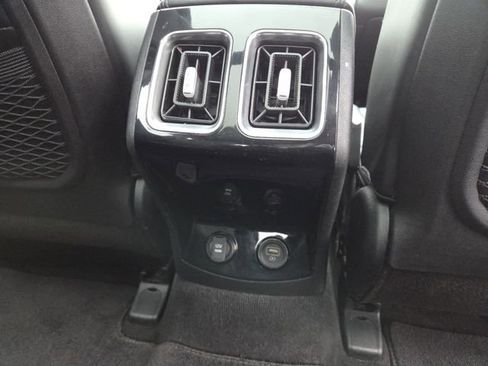 Used 2021 Kia Sorento SX image 16