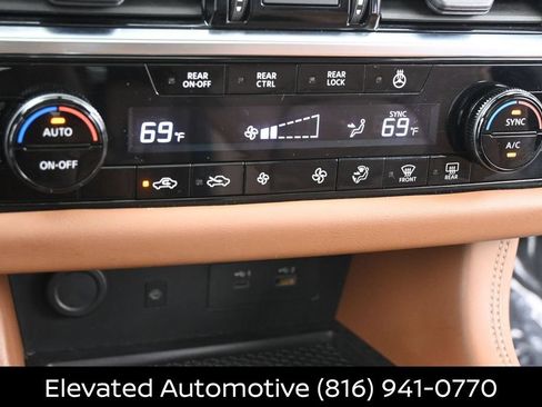 Certified 2023 Nissan Pathfinder Platinum w/ Cargo Package AWD/4WD image 12