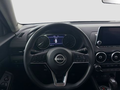 Used 2024 Nissan Sentra SV FWD image 17