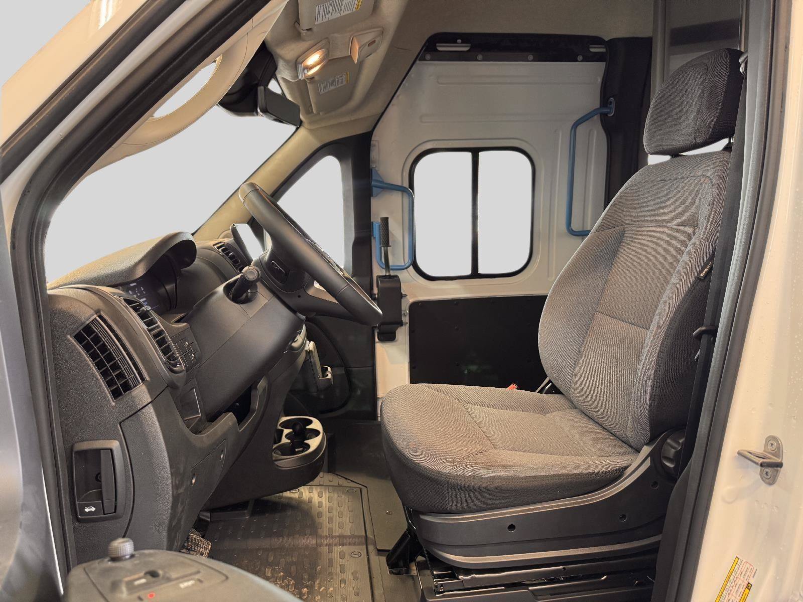 New 2025 RAM ProMaster 3500 FWD image 21