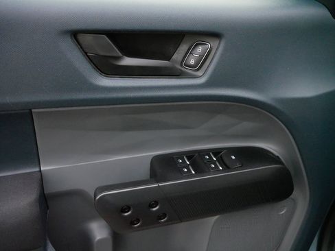 Used 2022 Ford Maverick XL image 19