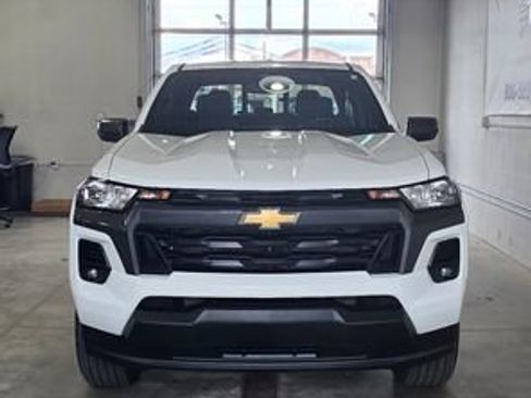 Used 2024 Chevrolet Colorado LT w/ LT Convenience Package II image 10