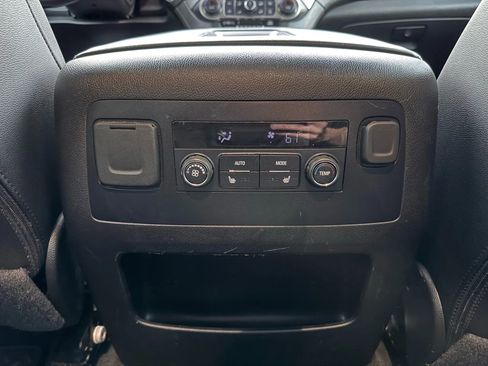 Used 2018 Chevrolet Tahoe Premier image 19
