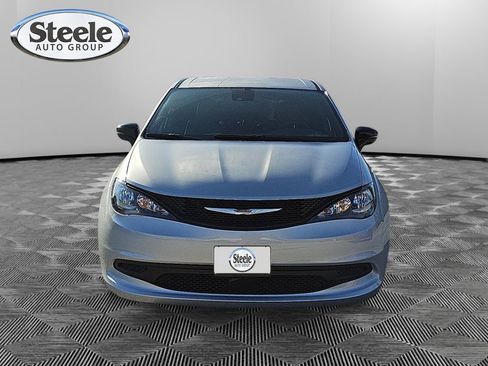 New 2026 Chrysler Voyager LX image 8