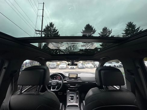 Used 2020 Audi SQ5 Premium Plus w/ Premium Plus Package image 6