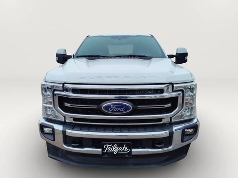 Used 2022 Ford F250 Lariat w/ Lariat Value Package AWD/4WD image 3