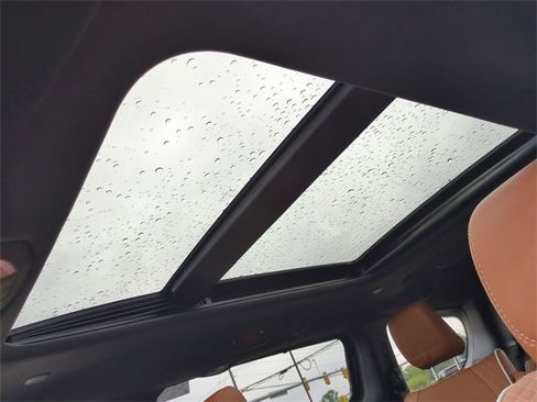 New 2026 Chrysler Pacifica Pinnacle w/ Trailer Tow Group image 20