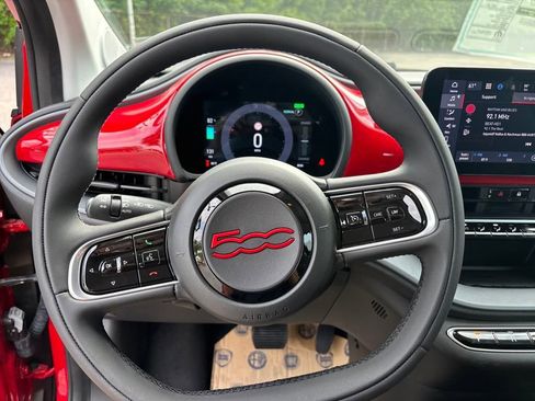 New 2024 FIAT 500 e (RED) image 13