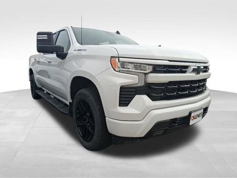 Used 2023 Chevrolet Silverado 1500 RST w/ Convenience Package II AWD/4WD image 2
