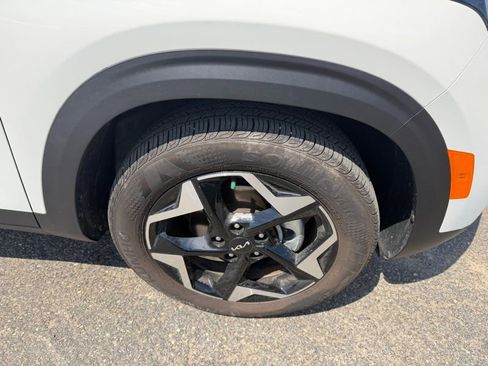 Used 2025 Kia Seltos S FWD image 15