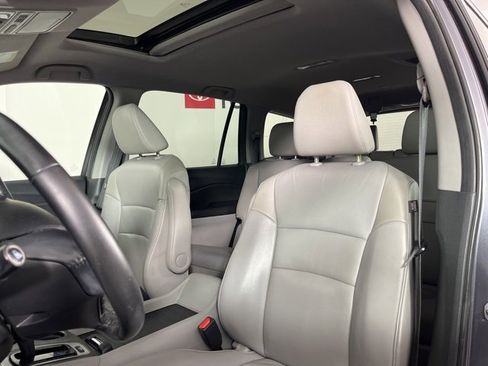 Used 2016 Honda Pilot EX-L image 4