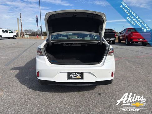 Used 2019 Hyundai Sonata Limited image 8