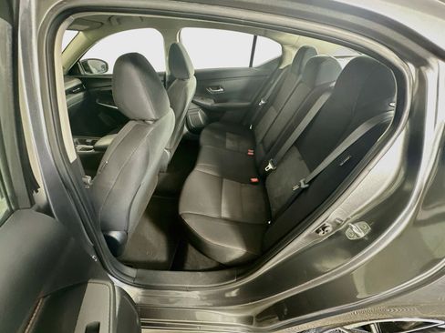 Used 2025 Nissan Sentra SR FWD image 26