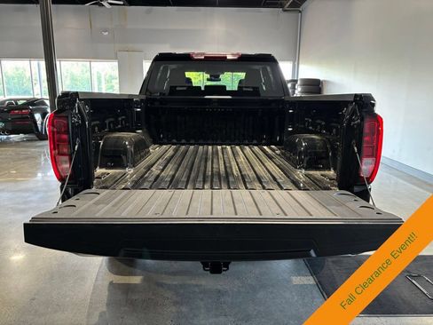 Used 2023 GMC Sierra 1500 Pro w/ Pro Value Package AWD/4WD image 7