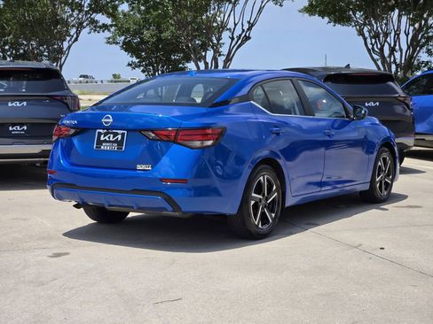 Used 2025 Nissan Sentra SV FWD image 4