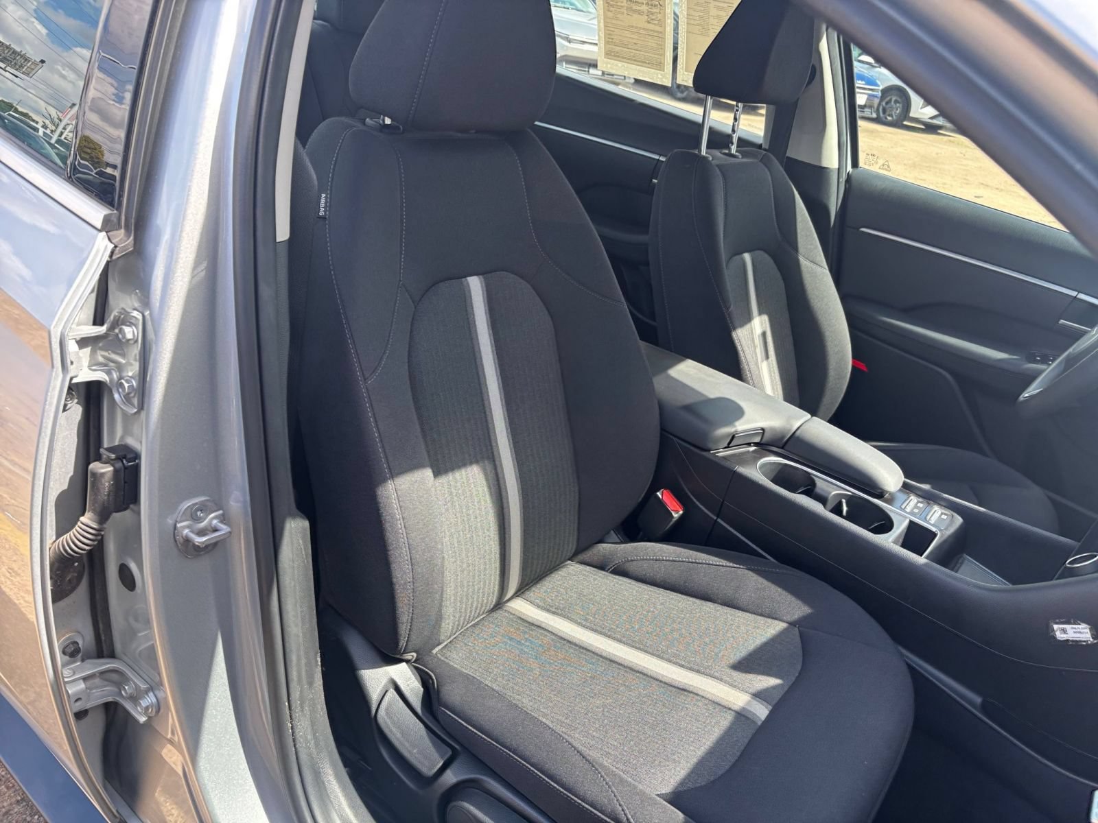 Used 2025 Hyundai Sonata SEL FWD image 35
