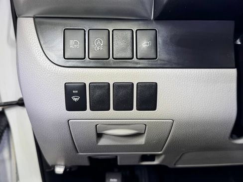Used 2018 Toyota Highlander XLE FWD image 24