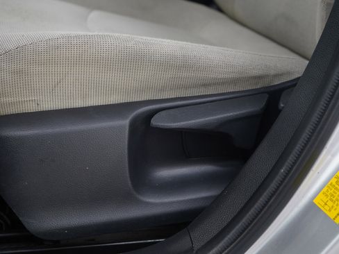 Used 2020 Toyota Corolla LE FWD image 21