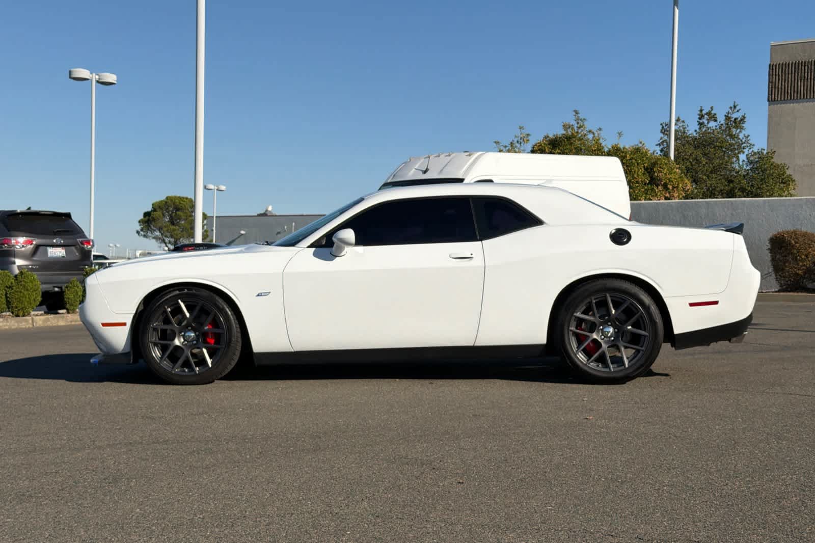 Used 2019 Dodge Challenger R/T Scat Pack w/ Shaker Package RWD image 8