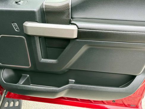 Used 2018 Ford F150 Raptor w/ Equipment Group 802A Luxury image 14