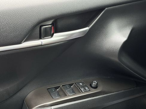 Used 2024 Toyota Camry SE FWD image 21