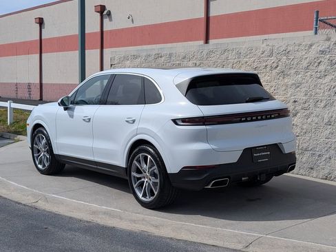 New 2026 Porsche Cayenne AWD/4WD image 3
